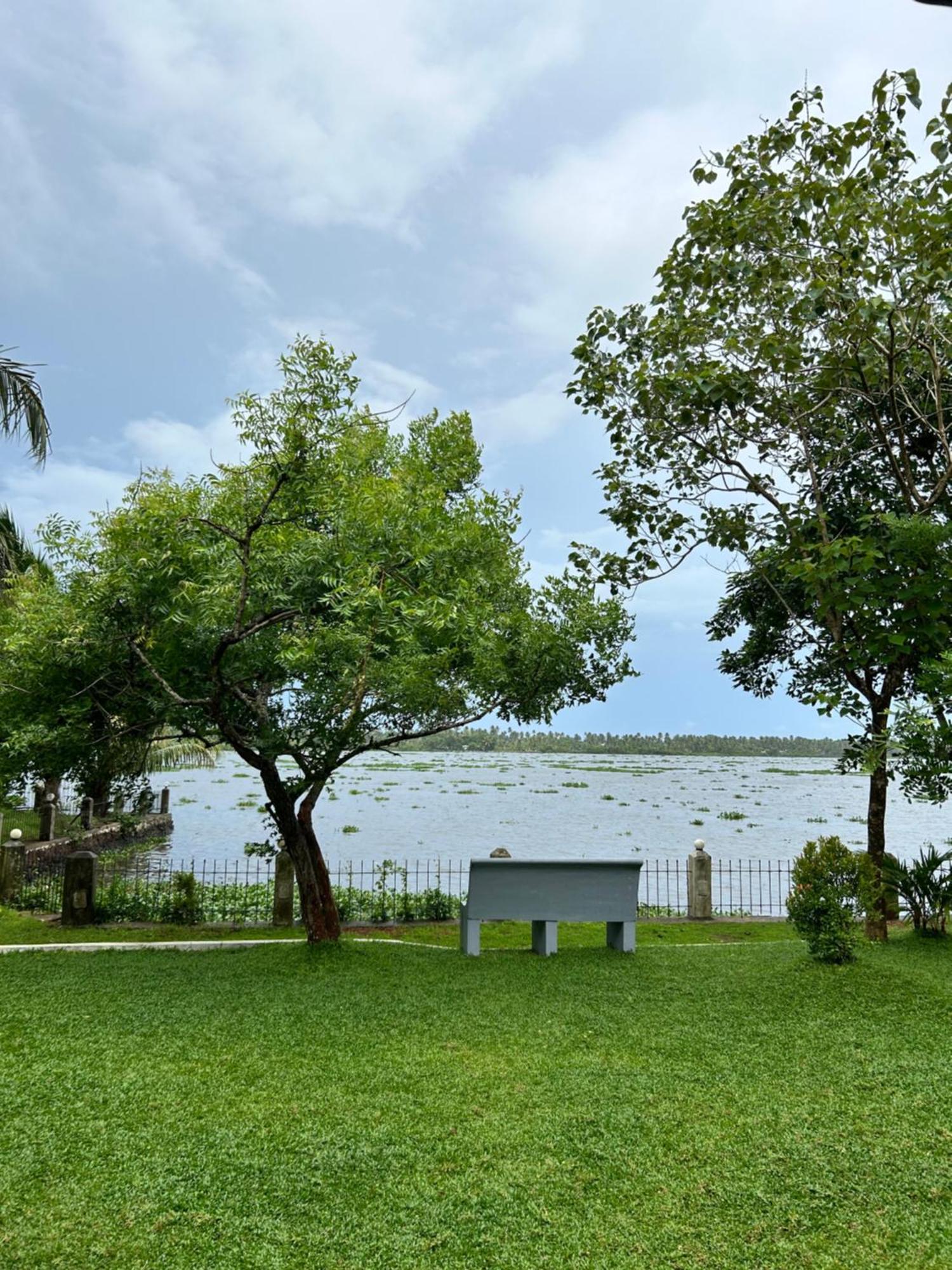 Dhathri Ayurveda Resort And Panchakarma Centre Kayankulam Exterior photo
